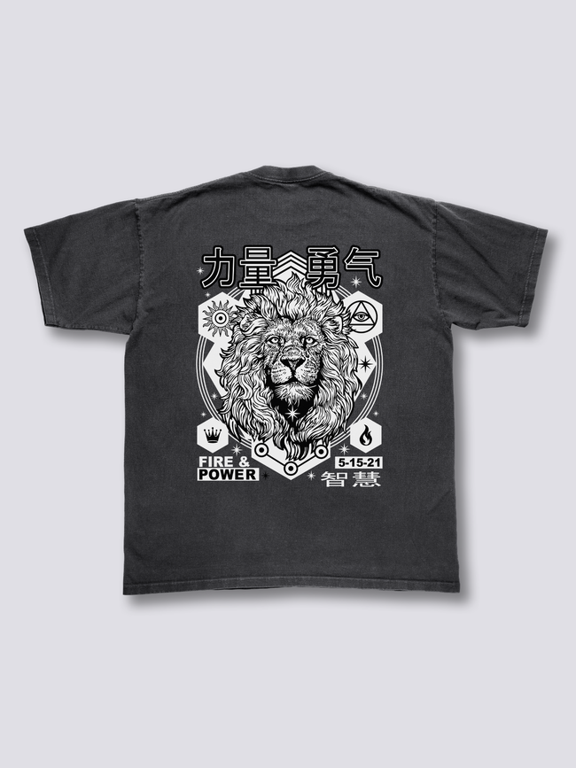 Lion Vintage T-Shirt Hover Image